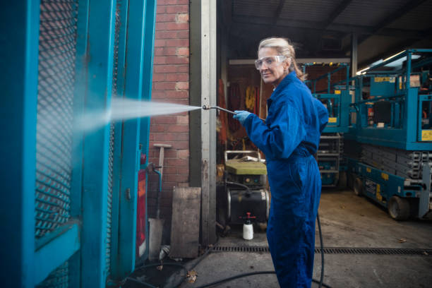 Best Warehouse Cleaning  in Springfield, FL